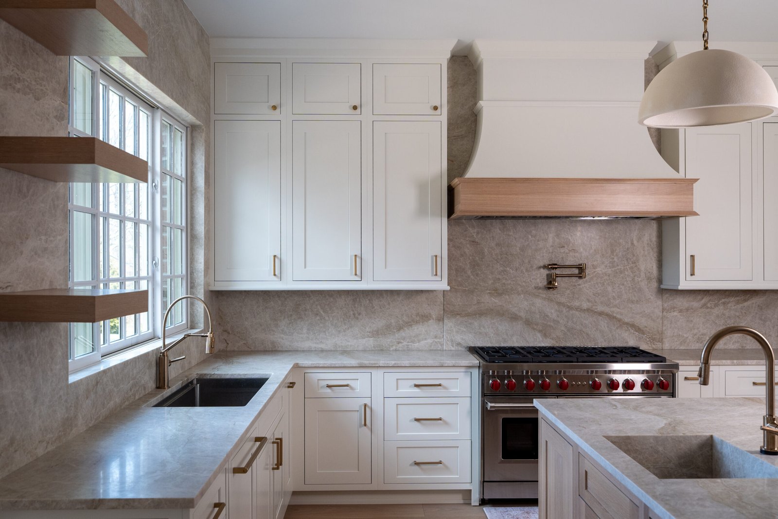 Marble countertop backsplash undermount sink